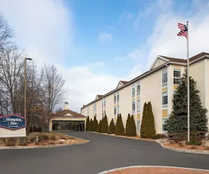 Photo 2 - Hampton Inn Sturbridge