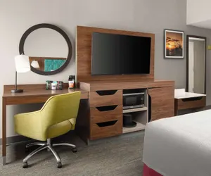 Photo 5 - Hampton Inn Sturbridge