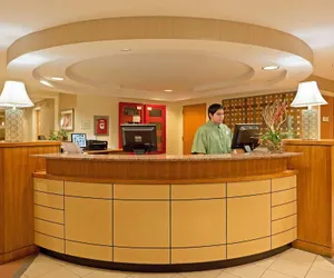 Photo 4 - La Quinta Inn & Suites by Wyndham Boston Somerville