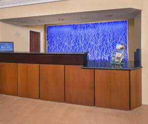 Photo 4 - Fairfield Inn & Suites Dulles Airport Chantilly