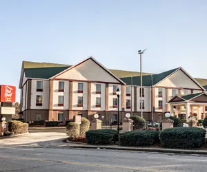 Photo 2 - Red Roof Inn PLUS+ & Suites Atlanta Airport South