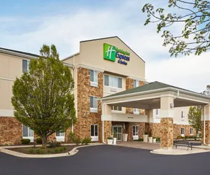 Photo 2 - Holiday Inn Express & Suites Pekin (Peoria Area)