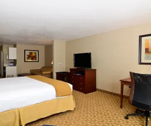 Photo 5 - Holiday Inn Express Hotel & Suites Fort Atkinson by IHG