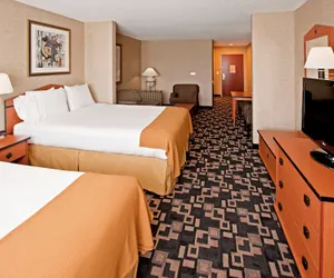 Photo 5 - Holiday Inn Express Hotel & Suites Greenwood, an IHG Hotel