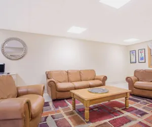 Photo 3 - Ramada by Wyndham Angola/Fremont Area