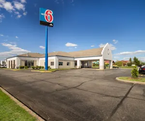 Photo 2 - Motel 6 Rothschild, WI