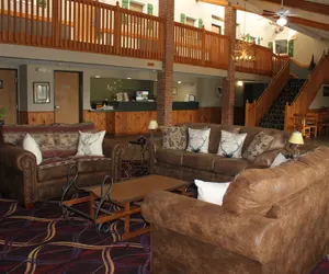Photo 4 - AmericInn by Wyndham West Burlington
