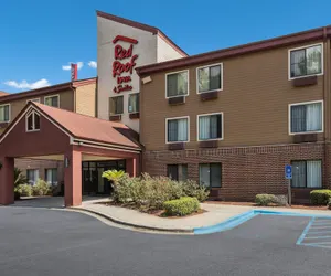 Photo 2 - Red Roof Inn & Suites Savannah Airport