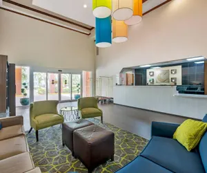 Photo 3 - Comfort Inn & Suites Fort Lauderdale West Turnpike