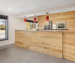 Photo 4 - Country Inn & Suites by Radisson, Springfield, OH