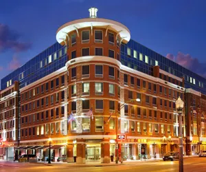 Photo 2 - Hampton Inn & Suites Columbus-Downtown