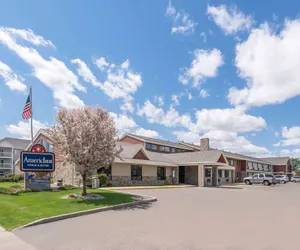 Photo 2 - AmericInn by Wyndham Fargo West Acres