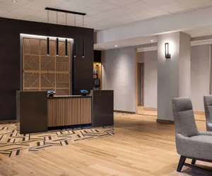 Photo 2 - Hyatt Place Orlando Airport