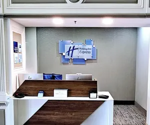 Photo 3 - Holiday Inn Express & Suites - North Carmel / Westfield, an IHG Hotel