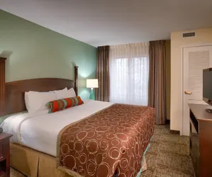 Photo 4 - Staybridge Suites Downtown Peoria by IHG