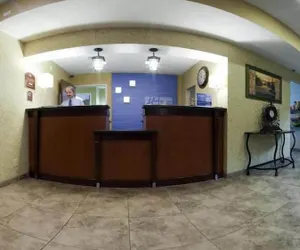 Photo 3 - Holiday Inn Express & Suites Fort Pierre by IHG