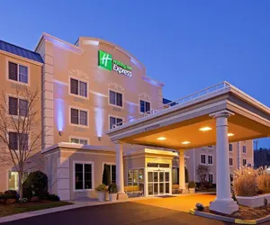 Photo 2 - Holiday Inn Express Boston - Milford, an IHG Hotel