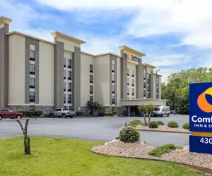 Photo 2 - Comfort Inn & Suites Little Rock Airport