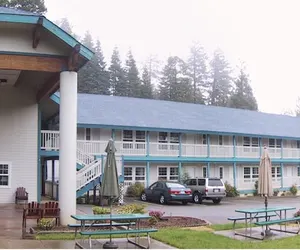 Photo 2 - Westhaven Inn Pollock Pines