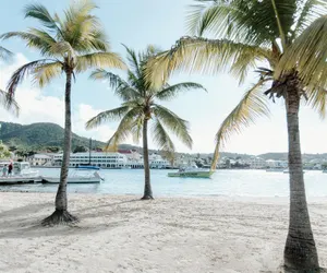 Photo 2 - Hotel on the Cay