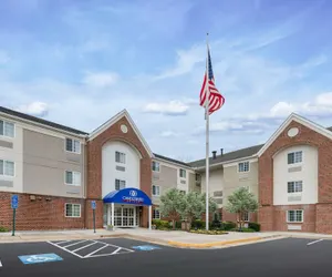 Photo 2 - Candlewood Suites Washington-Fairfax by IHG