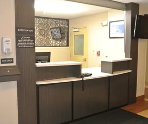 Photo 3 - Candlewood Suites Washington-Fairfax by IHG