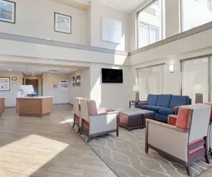 Photo 4 - Comfort Inn & Suites