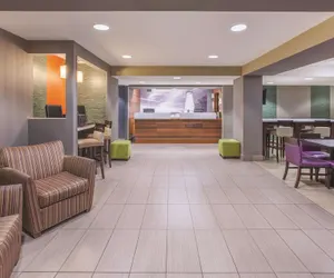 Photo 4 - La Quinta Inn & Suites by Wyndham Erie