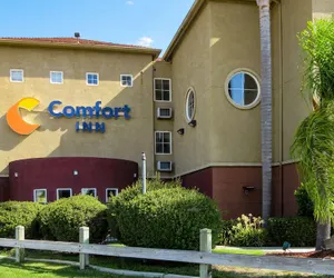 Photo 2 - Comfort Inn Lathrop - Stockton Airport