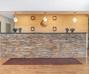 Photo 4 - Comfort Suites Auburn Hills-Detroit