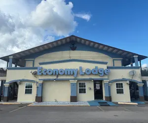 Photo 2 - Economy Lodge by Hotel O Texas City