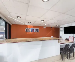 Photo 3 - Motel 6 San Antonio, TX - I-10 West