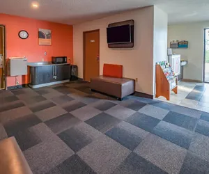 Photo 2 - Motel 6 Drums, PA