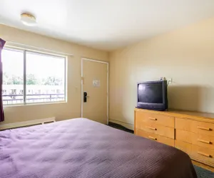 Photo 4 - OYO Hotel Shreveport Airport North
