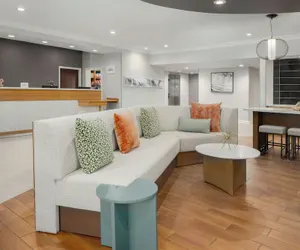 Photo 3 - SpringHill Suites by Marriott Herndon Reston
