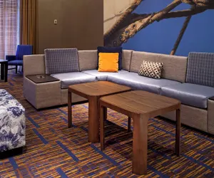 Photo 2 - Courtyard by Marriott Baltimore Downtown/Inner Harbor
