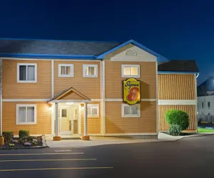 Photo 2 - Super 8 by Wyndham Columbus