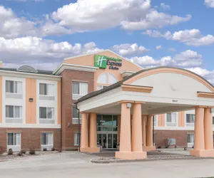 Photo 2 - Holiday Inn Express & Suites Ames, an IHG Hotel