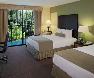 Photo 4 - Crowne Plaza San Diego - Mission Valley, an IHG Hotel