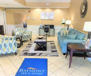 Photo 2 - Baymont by Wyndham Eden