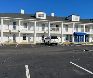 Photo 2 - Motel 6 Georgetown, SC - Marina