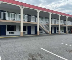 Photo 2 - Motel 6 Culpeper, VA