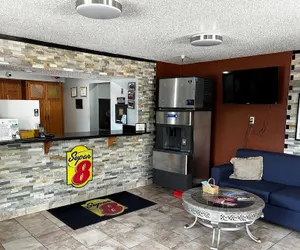 Photo 4 - Super 8 by Wyndham Boone