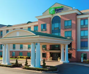 Photo 2 - Holiday Inn Express Hotel & Suites Warwick-Providence (Arpt), an IHG Hotel