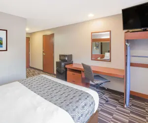 Photo 4 - Microtel Inn & Suites by Wyndham Manistee