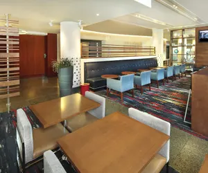 Photo 4 - Holiday Inn Express and Suites Fisherman's Wharf by IHG