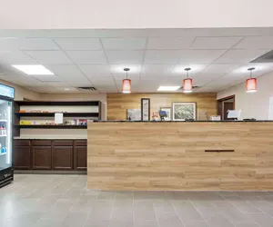 Photo 3 - Country Inn & Suites by Radisson, Pickerington, OH