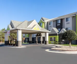 Photo 2 - Quality Inn & Suites Ashland near Kings Dominion