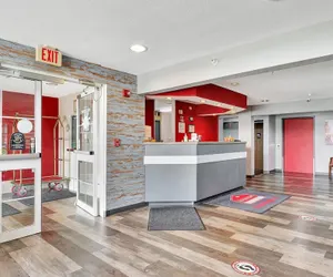 Photo 5 - Ramada Limited by Wyndham, Bloomington I-55 & I-74 IL