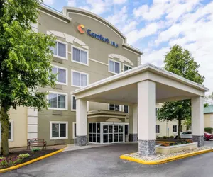 Photo 2 - Comfort Inn North/Polaris